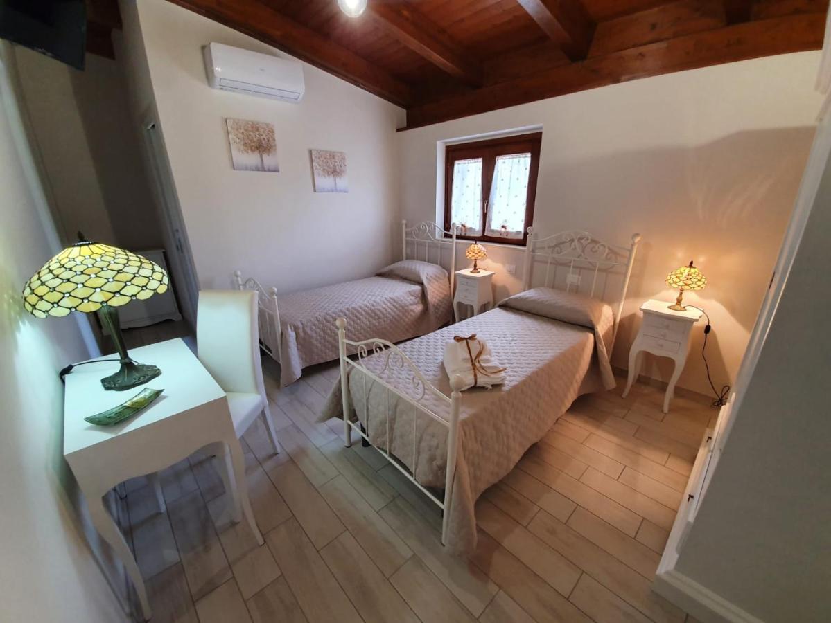 Colle Del Mirto Villa Castelnuovo Cilento ภายนอก รูปภาพ